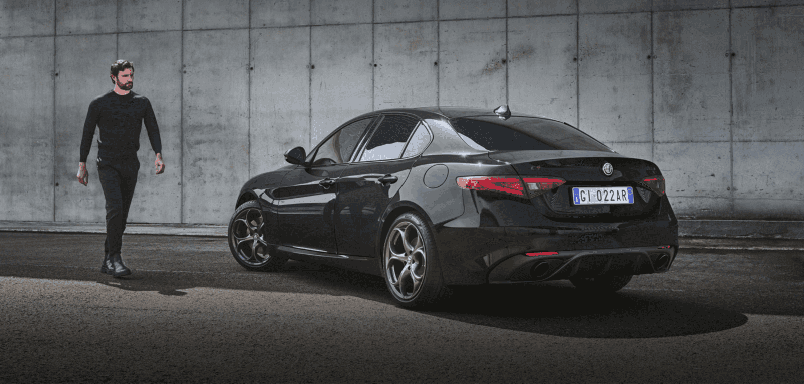 2023 Alfa Romeo Giulia Estrema