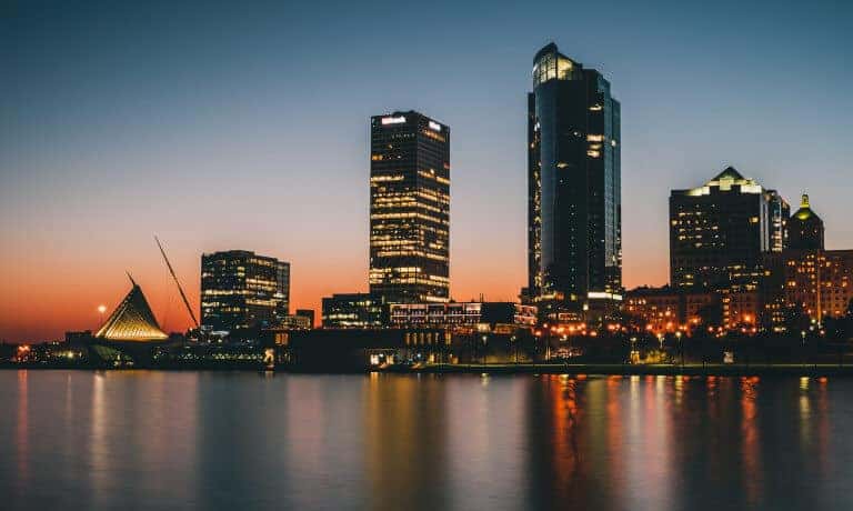 Milwaukee Wisconsin skyline at sunset with the art museum