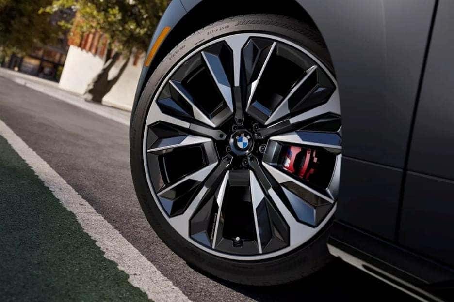 BMW iX Performance