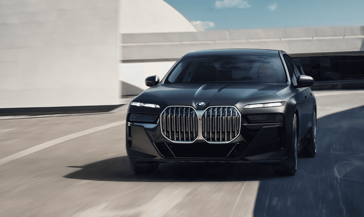2025 BMW 7 Series Performance