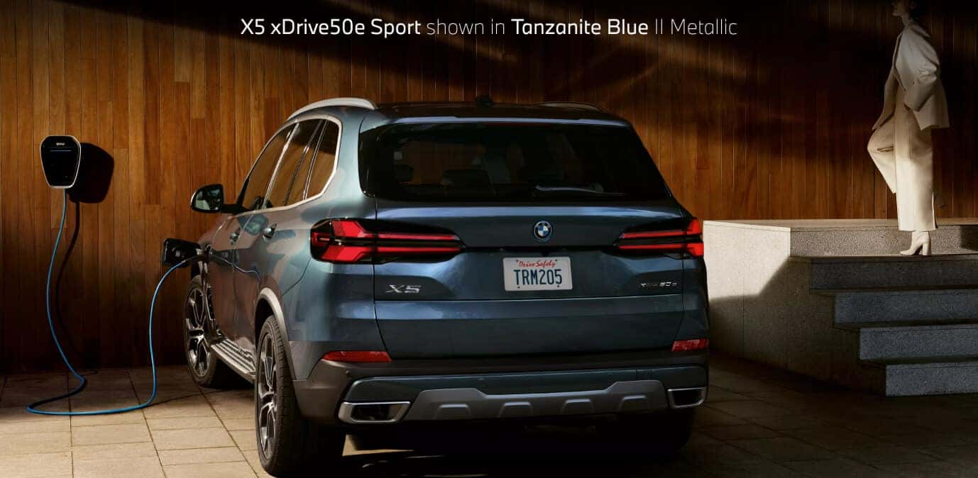 X5 xDrive50e Sport shown in Tanzanite Blue - Metallic