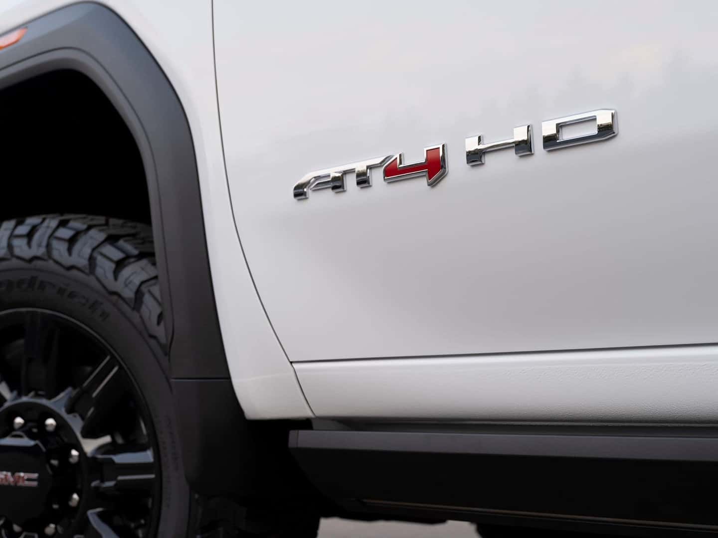 The Fabulous Side Exterior of The 2024 GMC Sierra 2500 HD