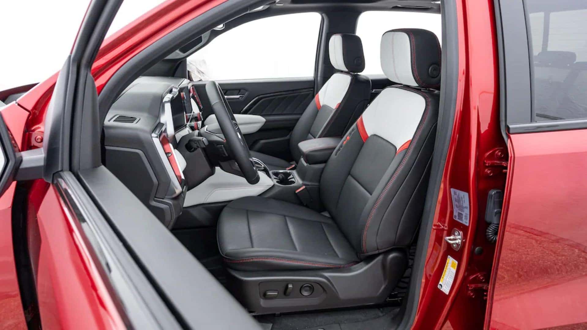 The Comfy Front Seats Of The Victorious 2023 GMC Canyon AT4X