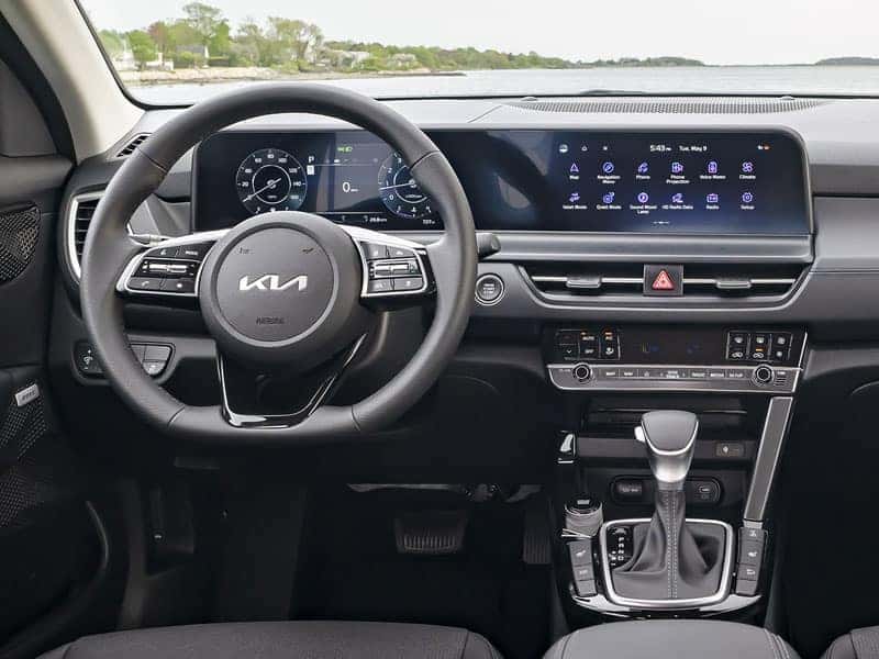 New 2025 Kia Seltos Compact SUV Interior Comfort Features and Technology