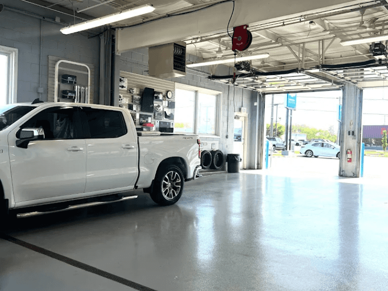 Chevrolet Service Lane at DeFOUW Chevrolet