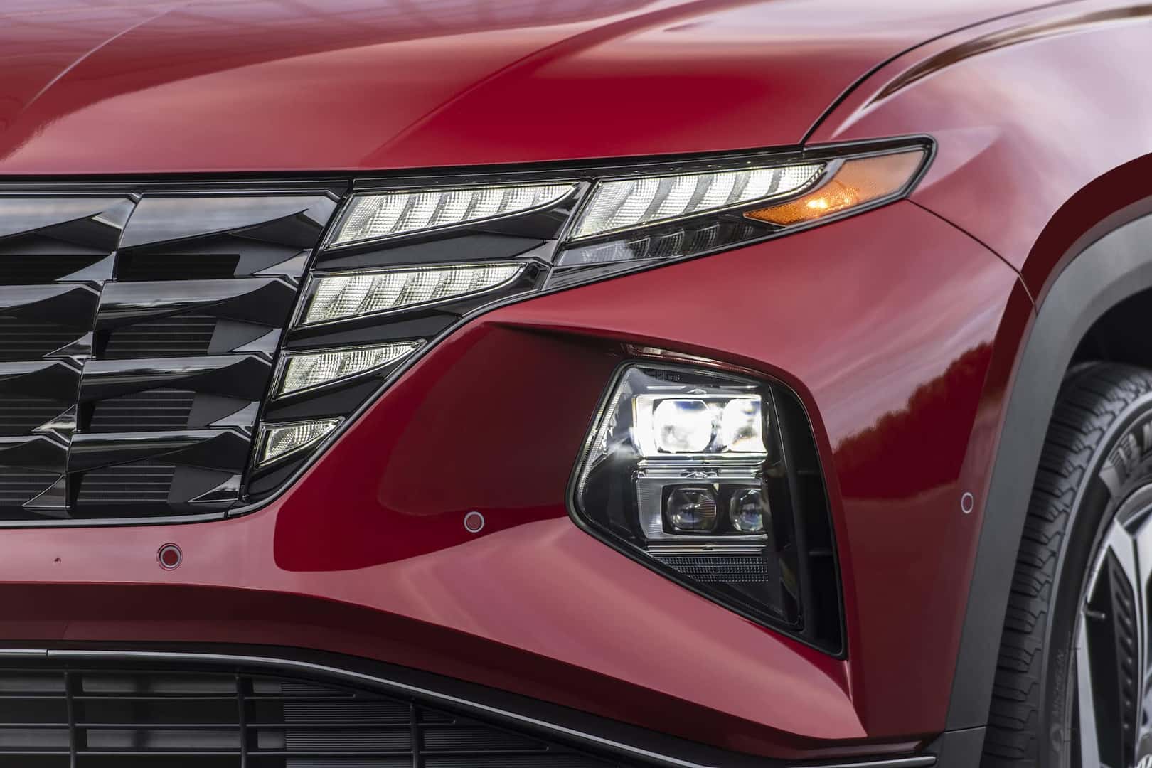 2024 Hyundai Tucson Headlight Detail