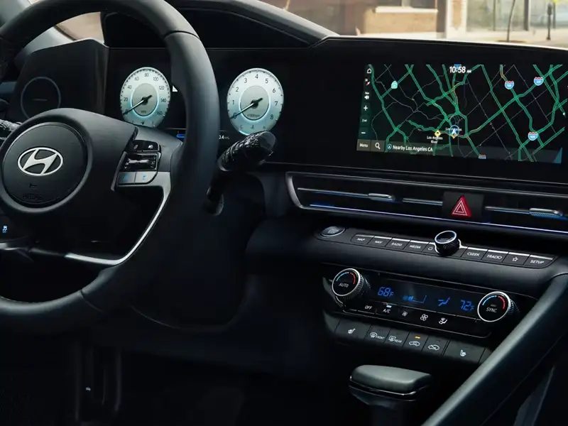 https://s7d1.scene7.com/is/image/hyundai/2024-elantra-0019-vlp-02:4-3?wid=800&hei=600&qlt=85,0&fmt=webp