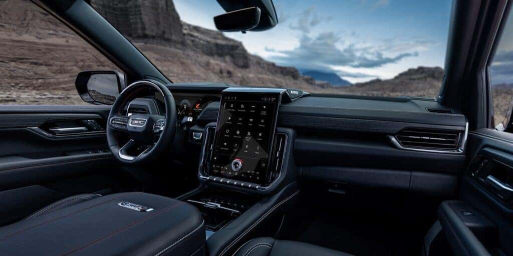 2025 GMC Yukon XL Cockpit