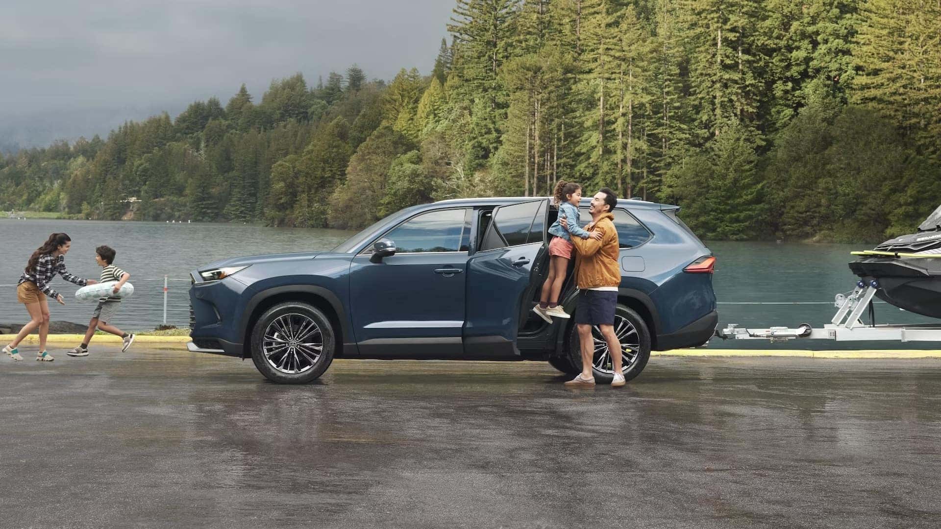 2024 Grand Highlander in blue